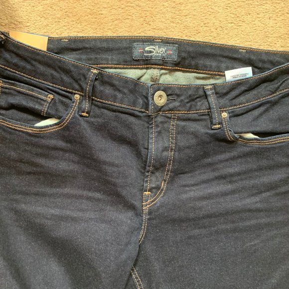 Silver Jean Capris - Picture 3 of 3